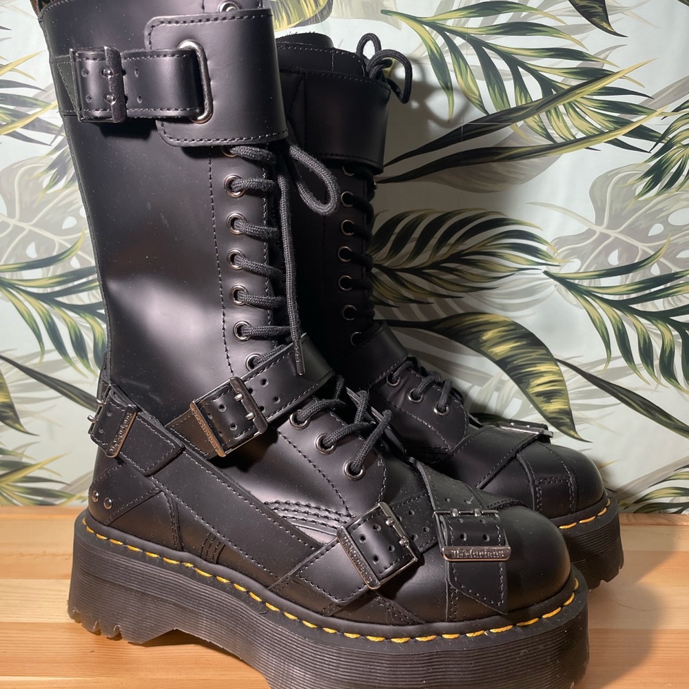 Dr. Martens Women's Leather 1914 Quad Strap Platform Black Smooth US 7